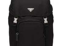 Prada рюкзак с металлической эмблемой и множеством карманов