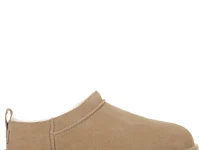UGG ботильоны на плоской подошве с нашивкой