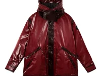 Stone Island Верхняя одежда с призматическим эффектом и капюшоном