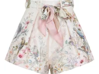Zimmermann Rebellion Shorts — бежевые бермуды с цветочным принтом и съёмным поясом-платком