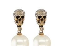 Alexander McQueen Skull серьги с черепом и жемчугом
