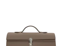 Savette Symmetry Clutch Bag — бежевый клатч из кожи телёнка