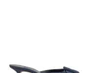 Manolo Blahnik мюли с пряжкой и заострённым носком