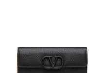 Valentino VLogo Signature клатч из зернистой кожи с цепочкой, чёрный