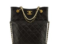 Chanel — тота черная