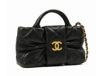 Chanel — сумка Mini Bow Bag черная