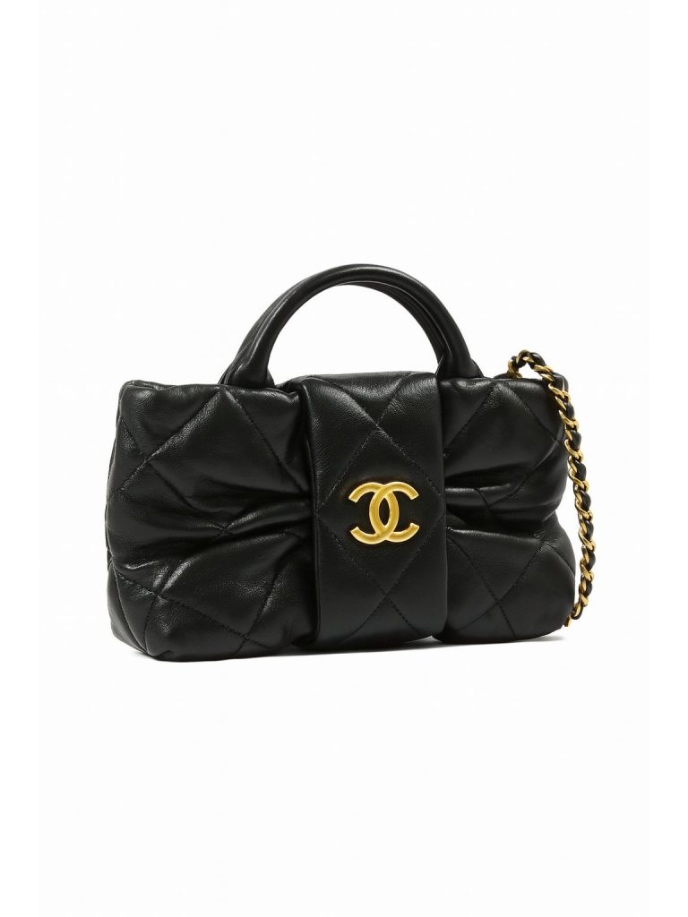 Chanel — сумка Mini Bow Bag черная