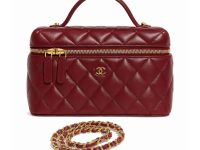 Chanel — сумка vanity бордовая
