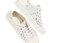 Chanel — кроссовки белые 38 отличное