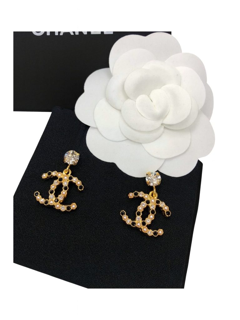 Chanel — серьги золотые золотой