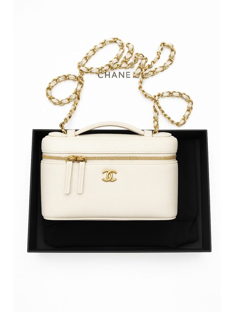 Chanel — сумка белая белый
