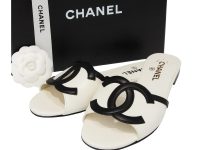 Chanel — шлепки
