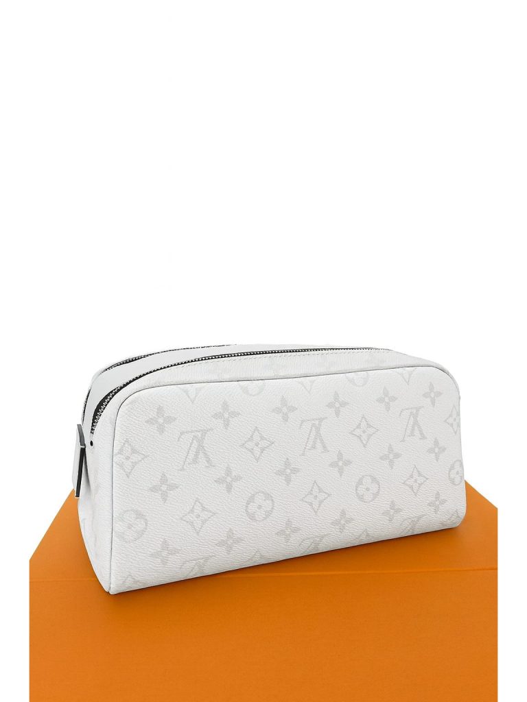 Louis Vuitton — косметичка белая