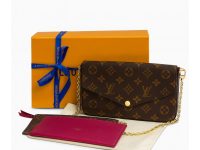 Louis Vuitton — сумка pochete Felicie