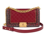 Chanel — сумка Boy красная