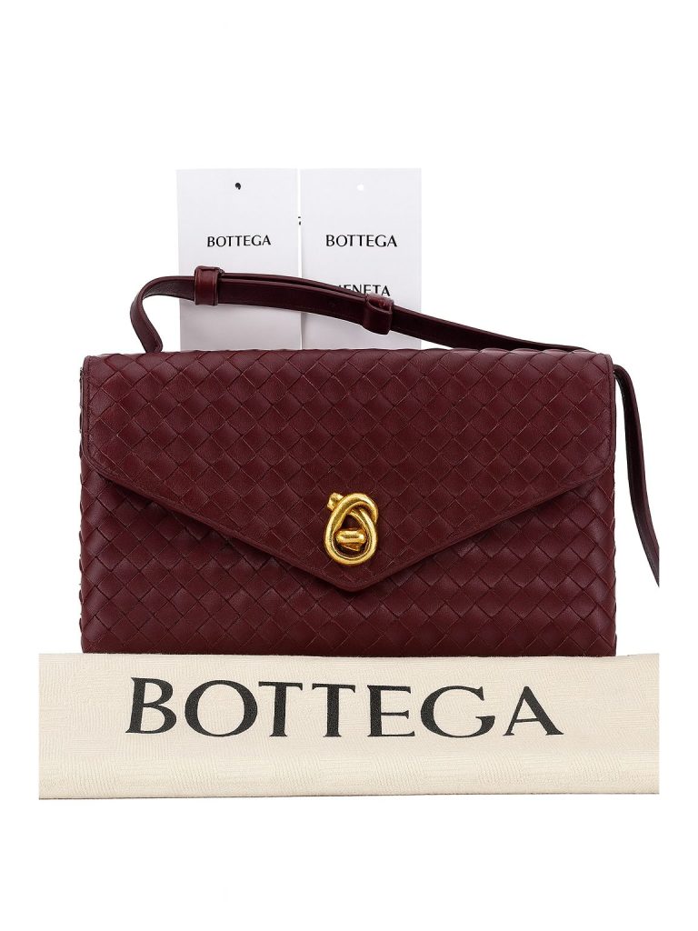 Bottega Veneta — сумка бордовая