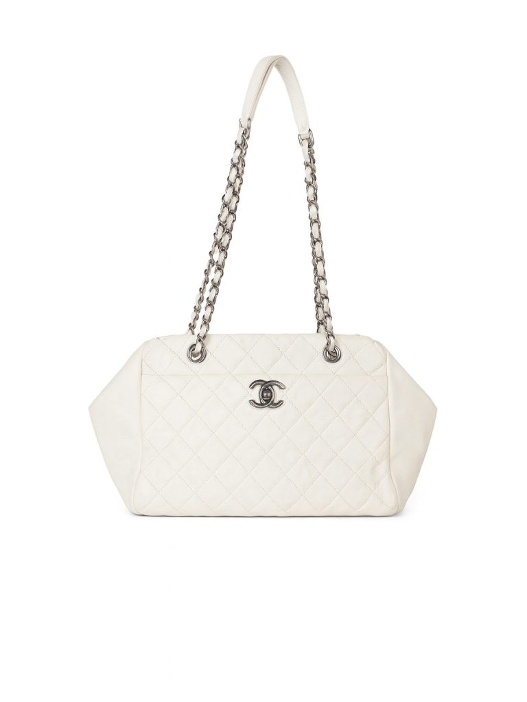 Chanel — сумка белая