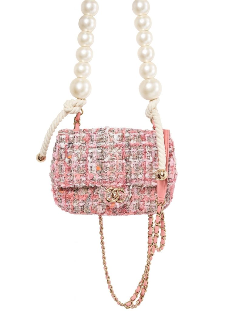 Chanel — сумка Pearl Handle розовая