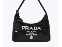 Prada — сумка черная 22х13х6