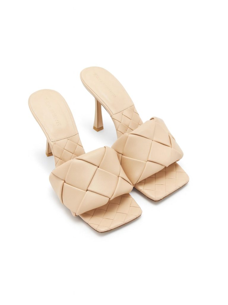 Bottega Veneta — сабо бежевые 37.5