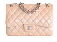 Chanel — сумка Classic Flap Maxi бежевая