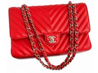 Chanel — сумка Classic Flap 25 красная