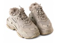 Balenciaga — кроссовки Triple S бежевые 37