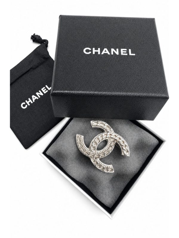 Chanel — брошь серебристый 4/3 — фото 1