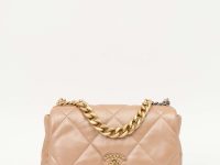 Chanel — сумка 19, розовая
