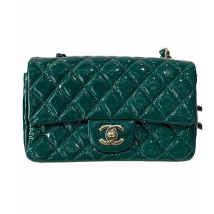Chanel — сумка Classic Flap изумрудная